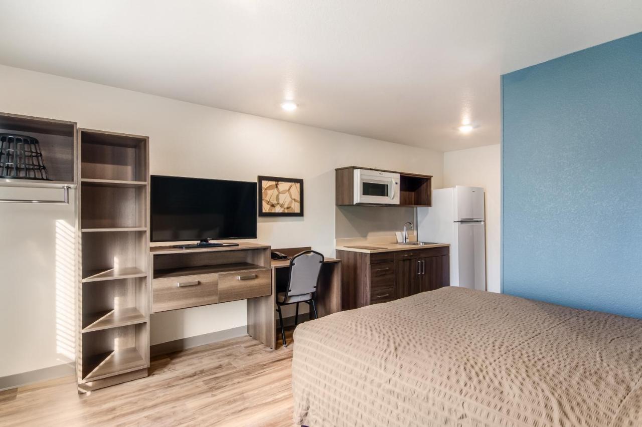 Woodspring Suites Thornton-North Denver Екстер'єр фото