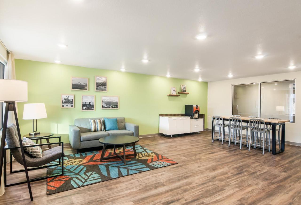Woodspring Suites Thornton-North Denver Екстер'єр фото