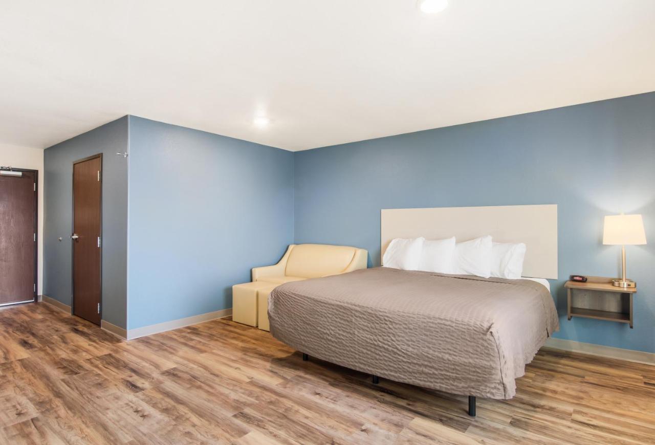 Woodspring Suites Thornton-North Denver Екстер'єр фото